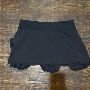 Lululemon Pace Setter skirt size 8